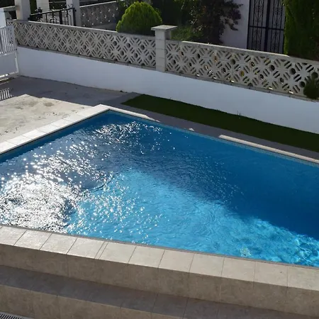 Casa Con Piscina Ref 381